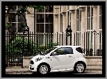 Auto, Aston Martin Cygnet, Miejskie