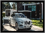 Budynek, Bentley Bentayga Hybrid, 2019