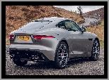 Jaguar F-Type Coupe, Tył